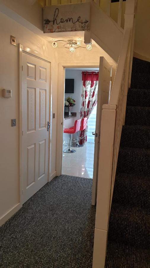 M&B Haven - Sittingbourne Apartman Kültér fotó