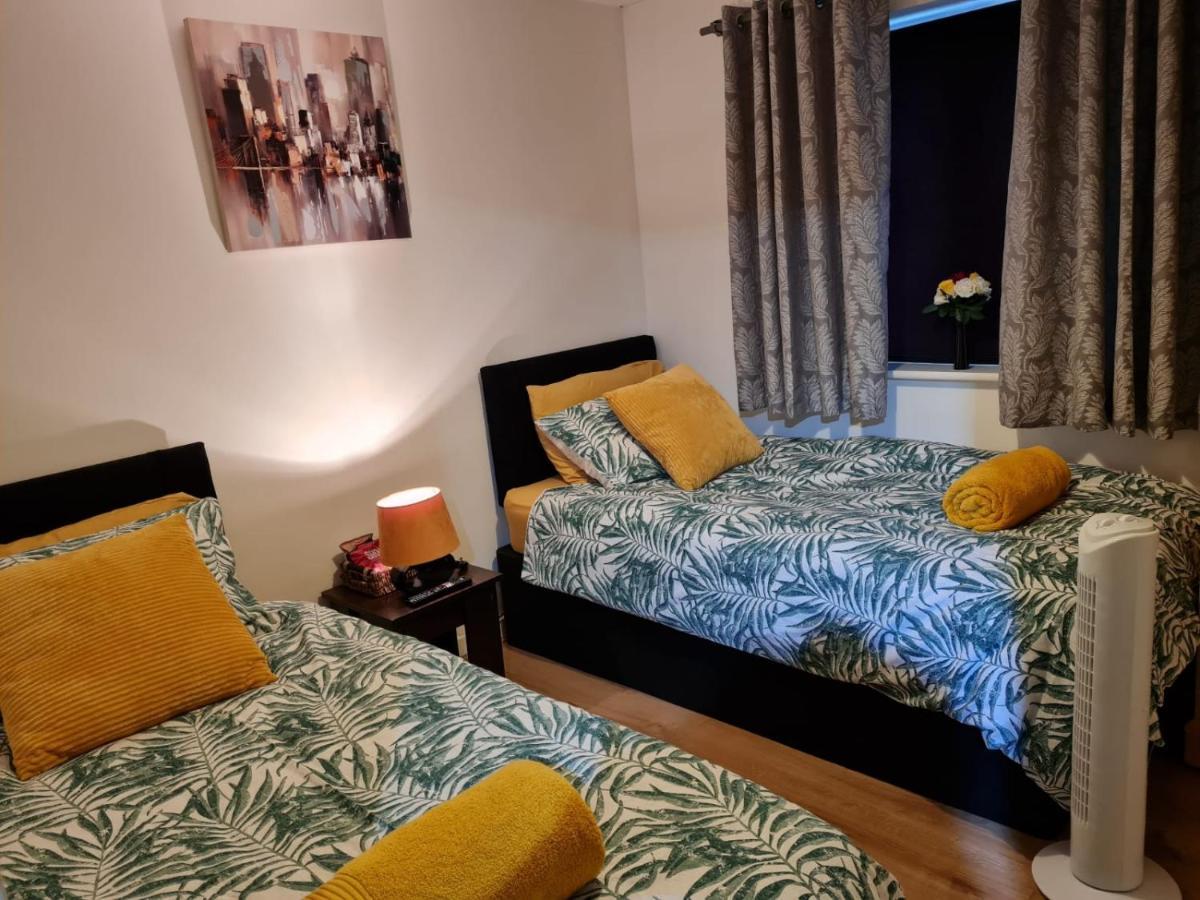 M&B Haven - Sittingbourne Apartman Kültér fotó