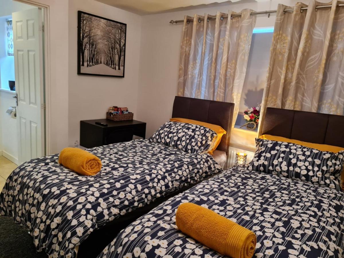 M&B Haven - Sittingbourne Apartman Kültér fotó