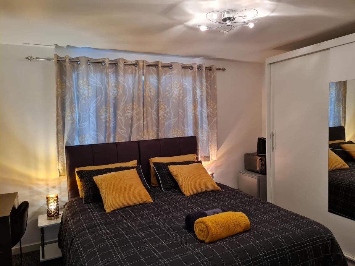 M&B Haven - Sittingbourne Apartman Kültér fotó