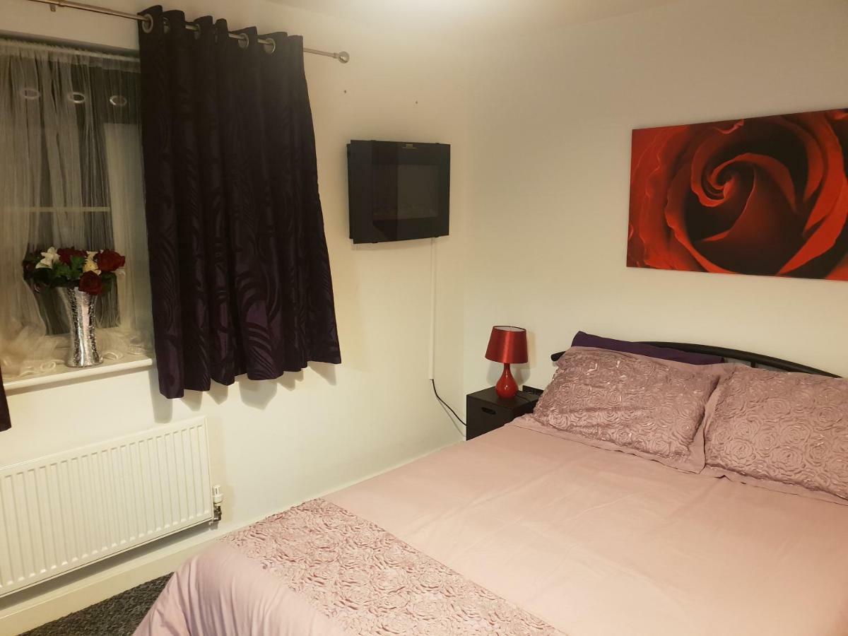 M&B Haven - Sittingbourne Apartman Kültér fotó